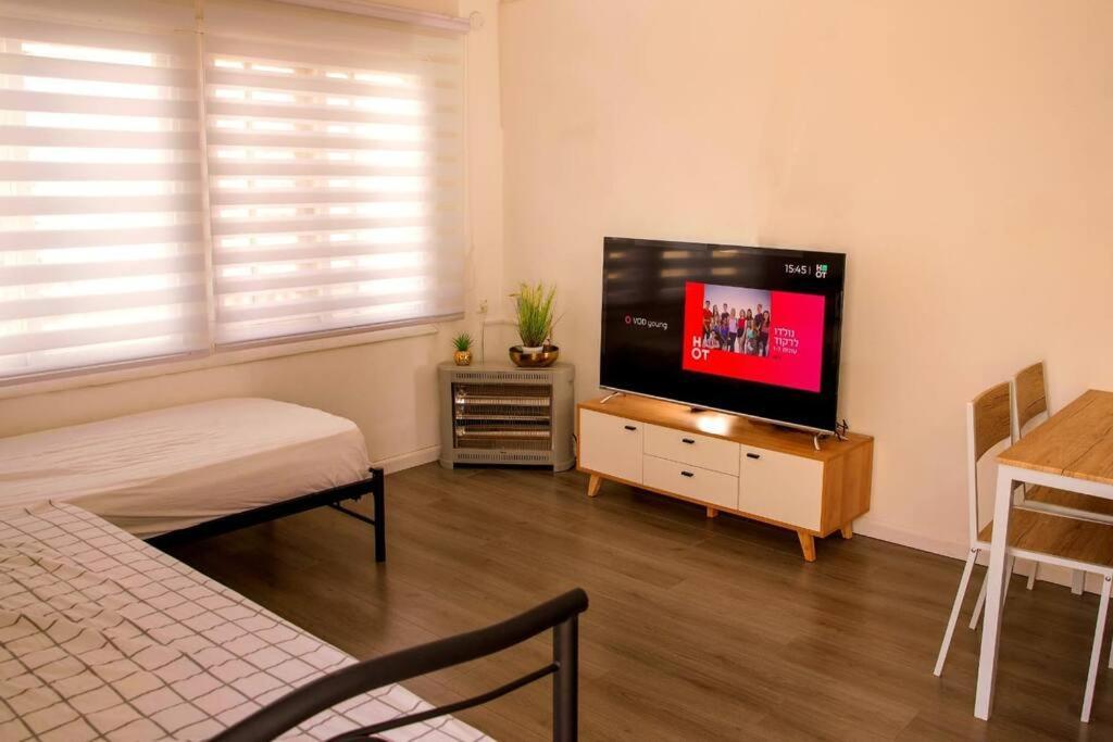 Villa שמילה אירוח 2 Arad Exterior foto